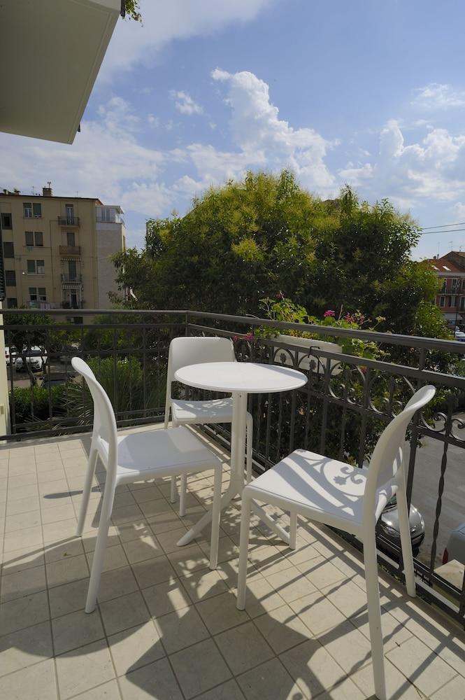 Residence San Marco Suites&Apartments Alassio Dış mekan fotoğraf